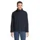 Veste softshell 3 en 1 personnalisée bleu abysse avec capuche, portée fermée par un homme avec un jean