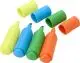 Quatre mini surligneurs publicitaires en plastique recyclé jaune, bleu clair, vert et orange, capuchons retirés