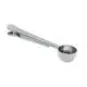 Cuillère doseuse personnalisée en inox poli avec mesure ronde de 15 ml et manche formant un clip pour sachet de café