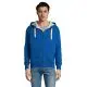 Homme portant le sweat zippé SHERPA bleu royal à capuche doublée sherpa écrue et lacets blancs, vue de face