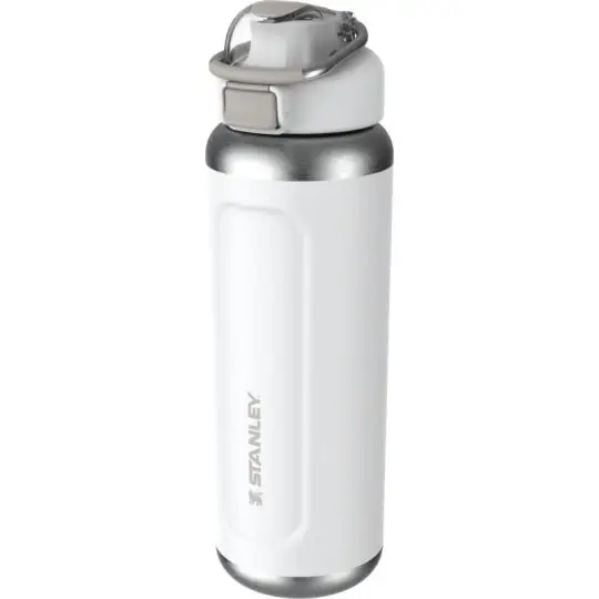Bouteille isotherme Stanley Classic Wellspring blanche en inox recyclé, bague acier brossé et fermoir métal