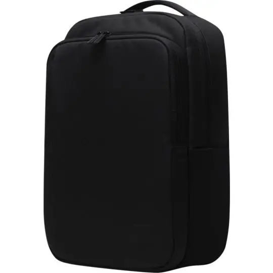 Sac à dos Herschel personnalisé Kaslo 20 L noir en polyester recyclé vu de trois quarts avec poignée
