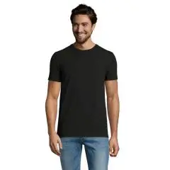 T-shirt stretch personnalisé noir pour homme, col rond côtelé et manches courtes, porté de face avec un jean