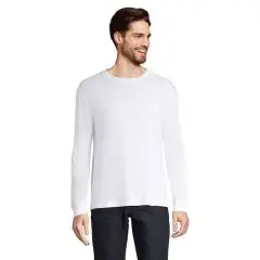 T-shirt manches longues personnalisé PIONEER LSL blanc porté par un homme avec jean, col rond et poignets en côte