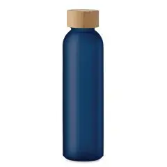Bouteille en verre givré bleu marine 500 ml avec bouchon en bambou, vue de face sur fond blanc