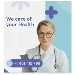 Enveloppe de 10 pansements imprimée en couleurs, visuel de médecin souriante, croix violette sur fond bleu ciel