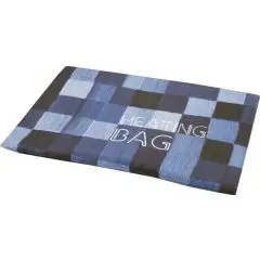 Bouillotte sèche personnalisée aux graines de moutarde imprimée d'un patchwork façon jean bleu et noir