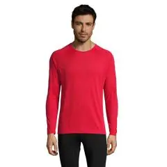 T-shirt sport manches longues personnalisé SPORTY LSL MEN rouge en polyester mesh porté de face par un homme
