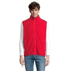 Gilet polaire personnalisé FACTOR BW rouge sans manches à col montant, porté zippé sur un t-shirt blanc