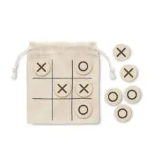 Jeu de morpion personnalisé en bois avec pions croix et ronds posés sur sa pochette en coton à grille